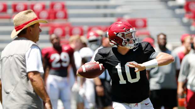 Mac Jones during an Alabama scrimmage
